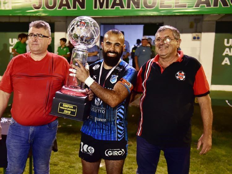 Victor Aimar (derecha) Presidente Liga Regional de Futbol San Francisco