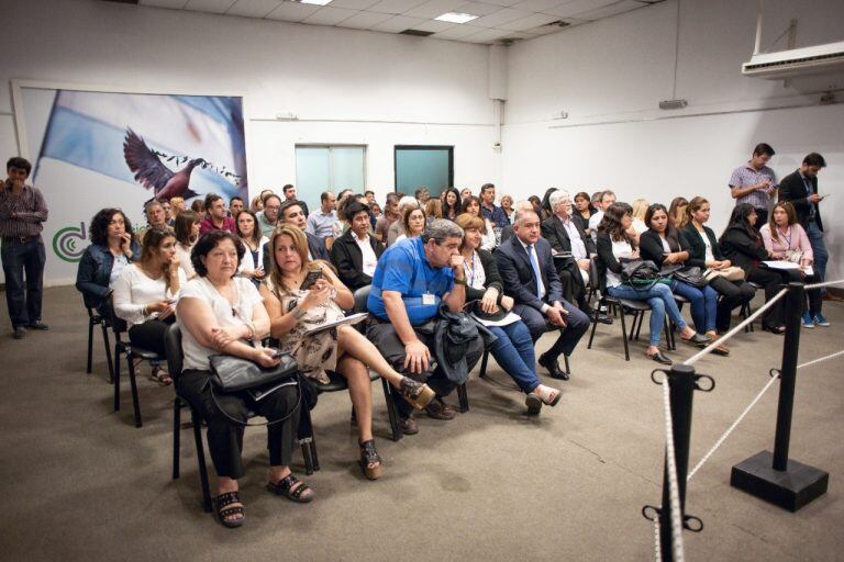 El traspaso del servicio del agua potable a la Municipalidad se inició con una Audiencia Pública. (Prensa Concejo Deliberante)