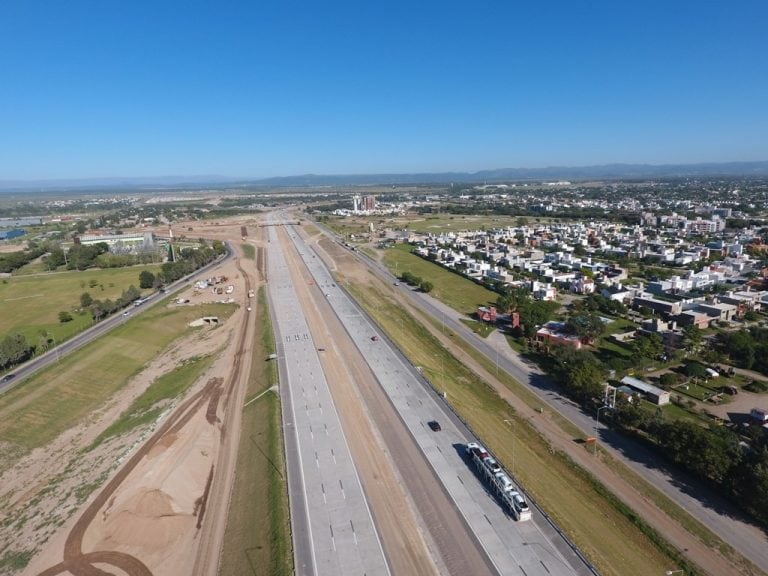 Las fotos de la apertura del primer tramo del cierre de la Circunvalación entre la Ruta 5 y el Arroyo La Cañada.