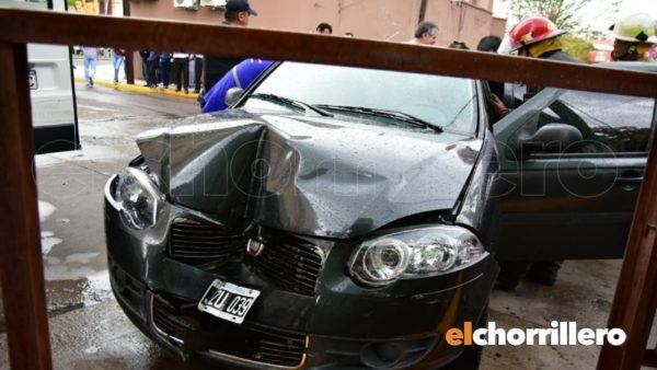 Así quedaron los autos luego del choque en el microcentro puntano.