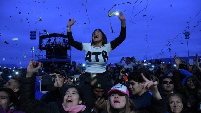 El cantante de Damas Gratis cantó ante unas diez mil personas.