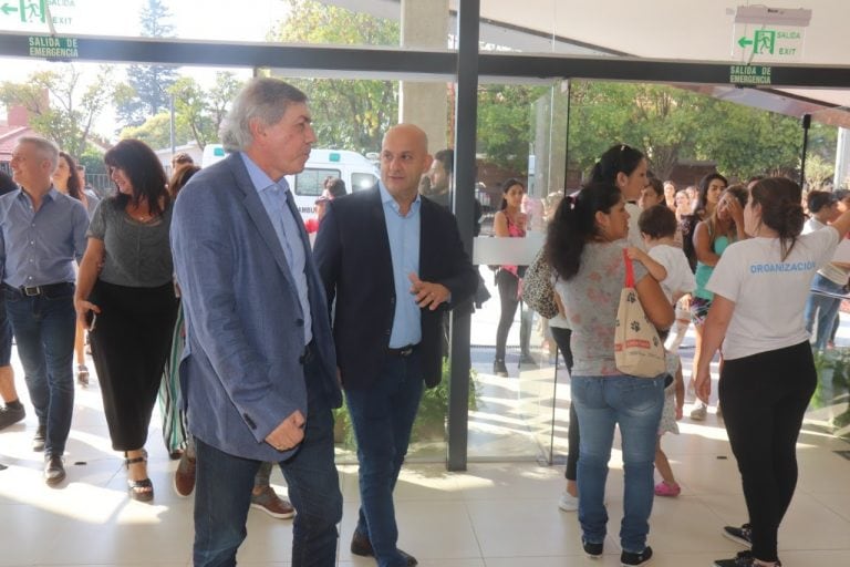 Carlos Massei recorrió el predio del estadio Arenas junto a autoridades municipales.. (Foto: Municipal).