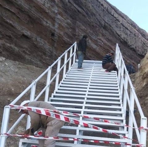 En 10 días quedará habilitada la escalera para bajar a la Playa Bonita