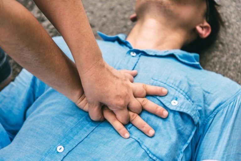 La joven de 14 años de Morteros salvó la vida de un chico de 23 años al practicarle maniobras de RCP.