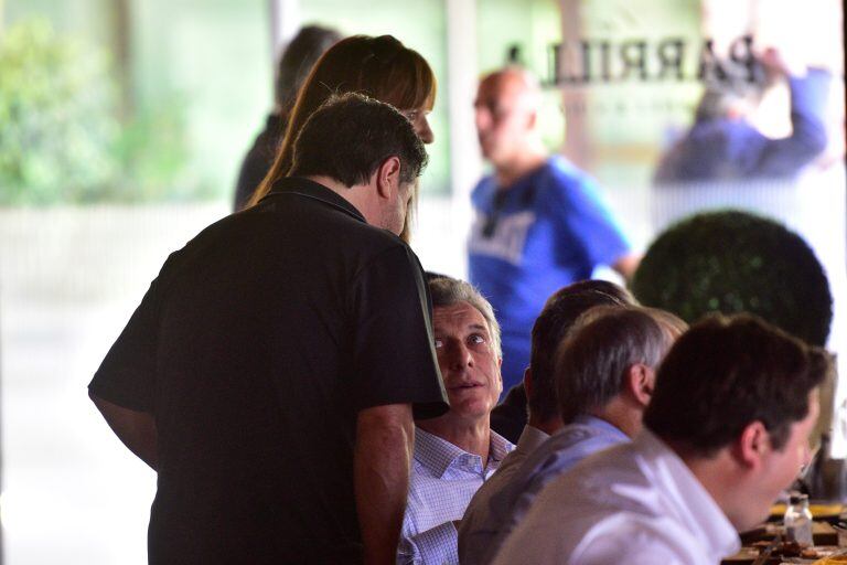 Macri con Caruso Lombardi en la parrilla del Dino.