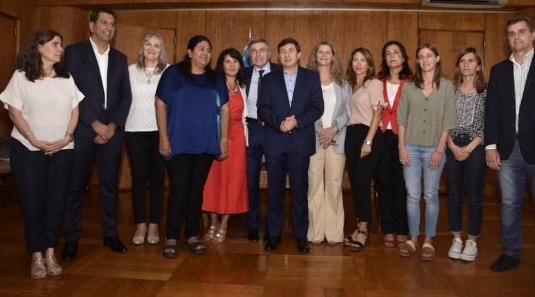 La ministra Natalia Sarapura y el ministro Daniel Arroyo, en ocasión de reunirse el Consejo Federal de Políticas Sociales, en Buenos Aires.