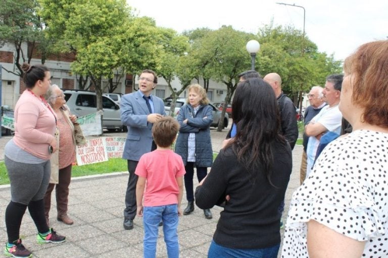 Marcha de vecinos frente a tribunales
Crédito: R2820