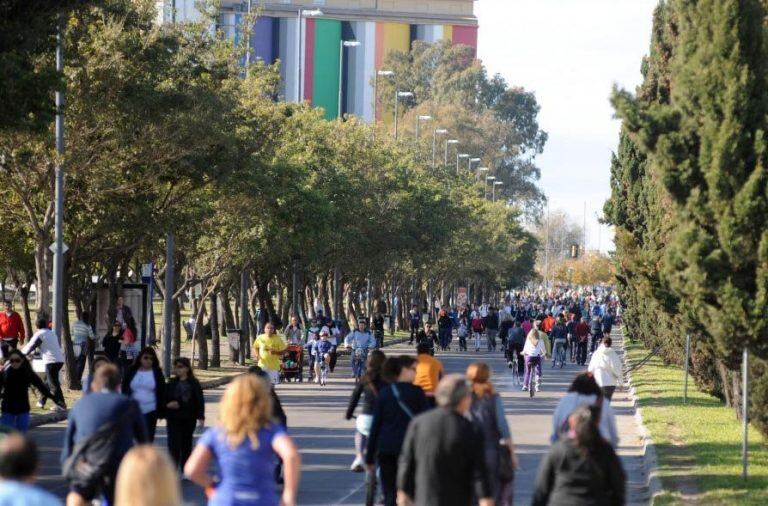 Calle Recreativa explota de actividades. (Prensa)