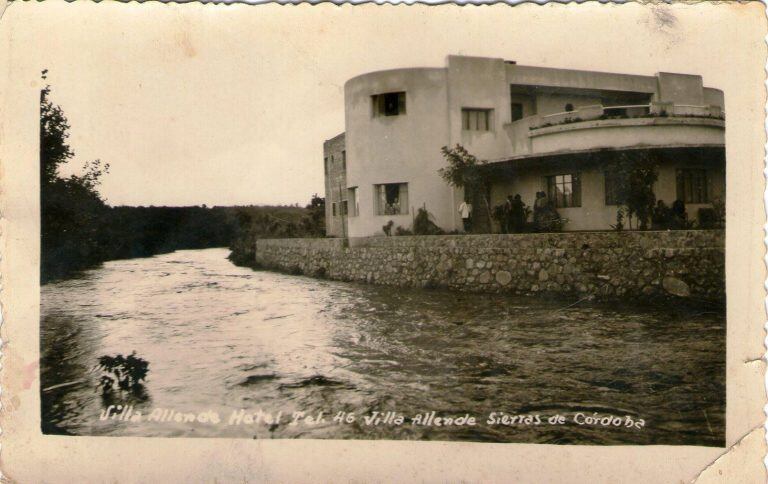 El Hotel Maluf fue y sigue siendo, a pesar de su abandono actual, uno de los íconos de Villa Allende. Se comenzó a construir en 1938, en la intersección del arroyo y la Av. Goycoechea frente al Hotel Villa Allende (hoy Salón de Fiestas Tiyuca), que también pertenecía a la familia Maluf. En 1966 se transformó en una colonia de vacaciones de los militares y posteriormente, en clínica. Originalmente tenía 8500 m² de terreno.