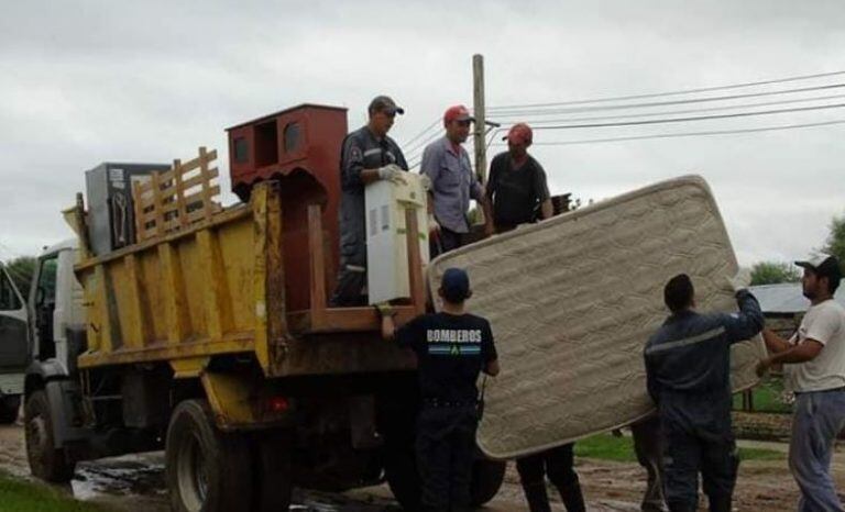 Más de 100 evacuados por el desborde del río Santa Lucía. (Foto: Norte Corrientes)