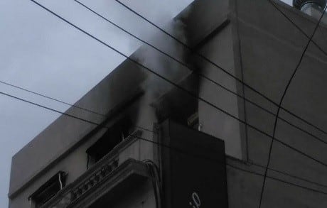 Fuego en un edificio de Buenos Aires y San Juan. (Pedro Levy)