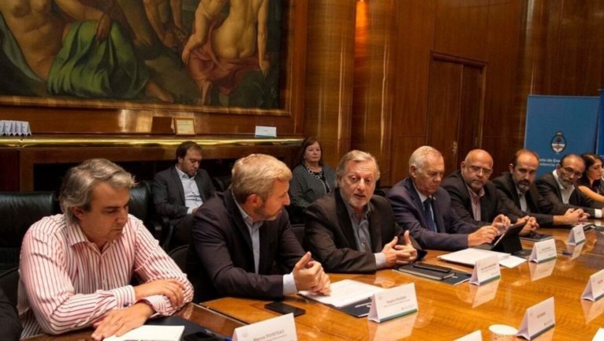 El pedido de Macri para bajar impuestos tuvo un acatamiento dispar en las provincias