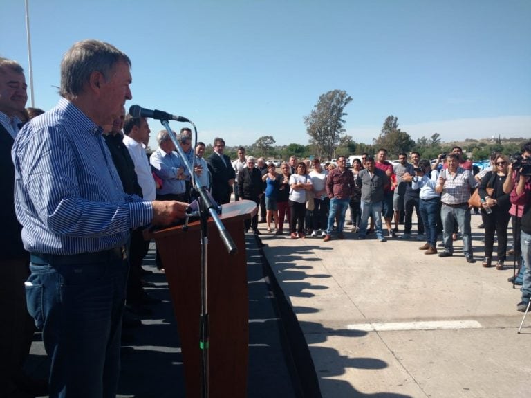 La obra de la Circunvalación en el ingreso por el este de la ciudad, que comunicará la avenida Costanera con la Terminal de Ómnibus.