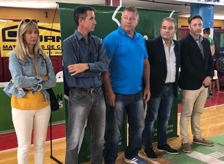 Pedro Pesatti durante la apertura de la colonia de verano en Viedma (web).