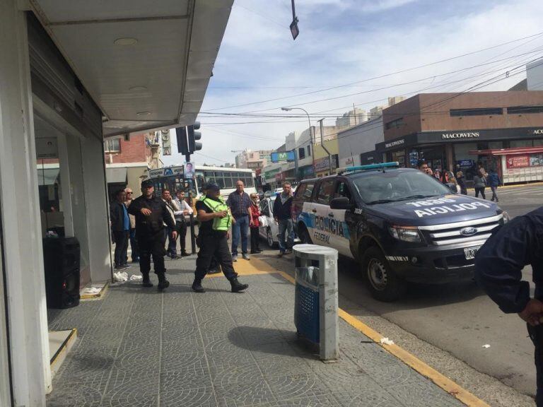 Efectivos de la Policía Federal intervinieron en el hecho.