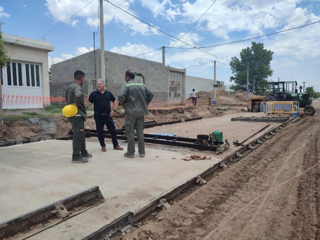 Pavimento en avenidas Vaudagna y Bernardi de Arroyito