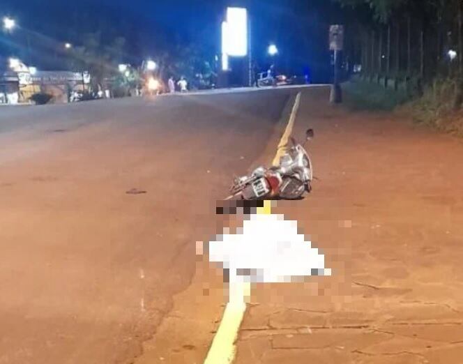 Accidente fatal en San Ignacio: un motociclista falleció tras despistar con su vehículo.