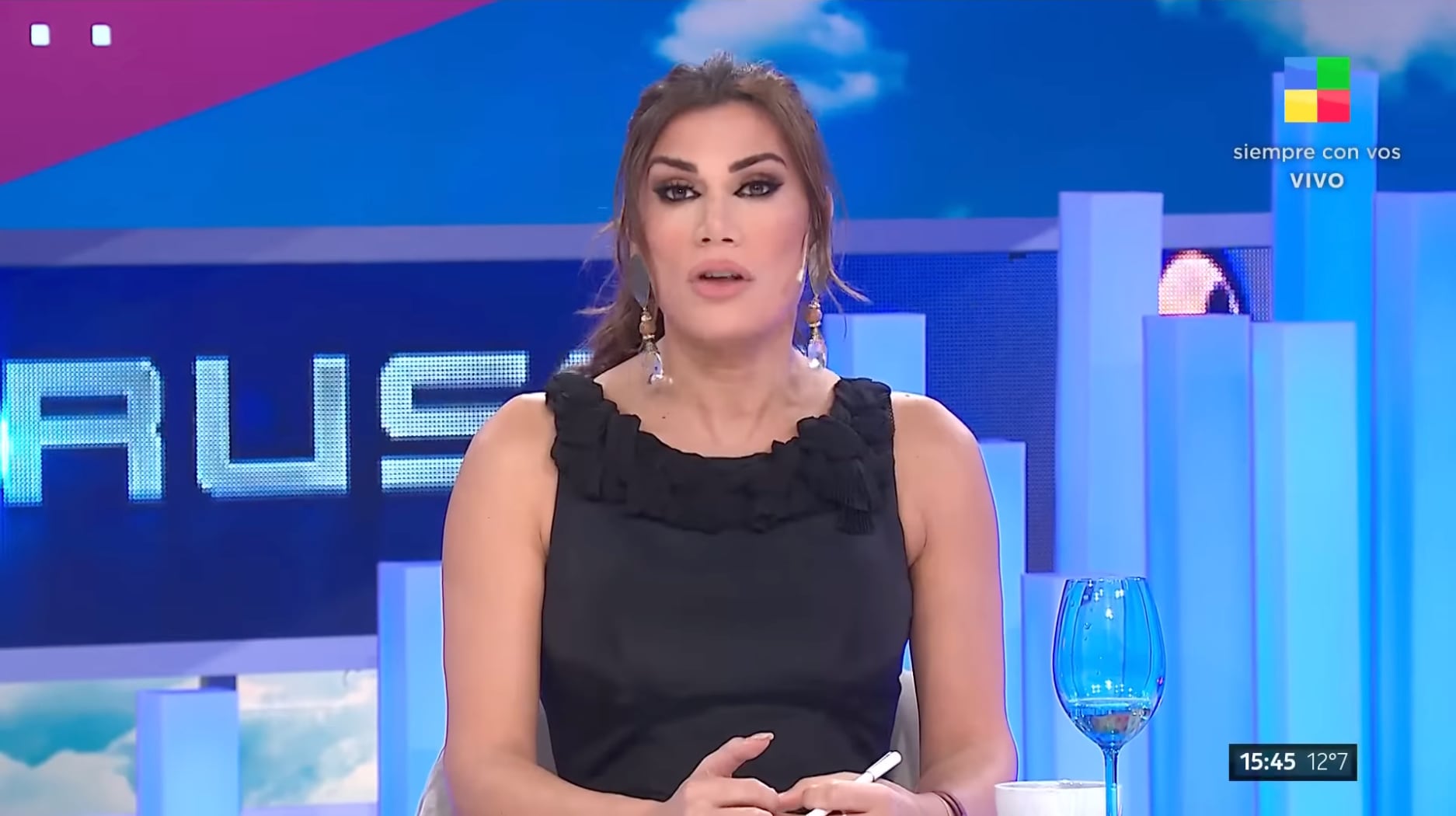 Florencia de la V hablando en Intrusos sobre lo sucedido con Mariana Genesio.