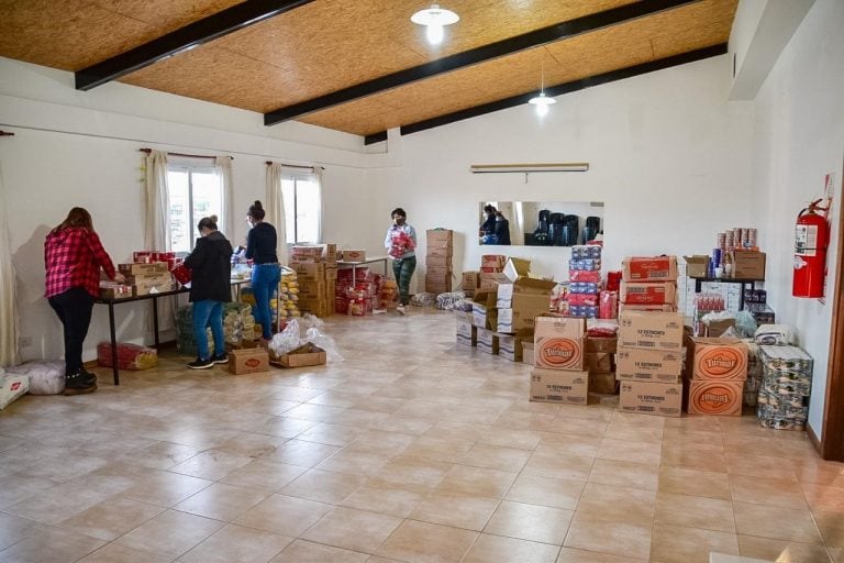 Familias de Tolhuin serán provistas de mercadería