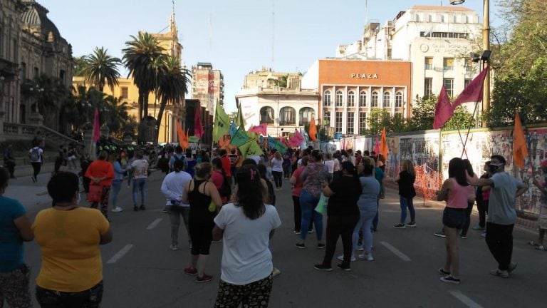 "Ni Una Menos - Tucumán", es una de las promotoras de este masivo reclamo, realizado a través de las redes sociales. (Vía Tucumán)