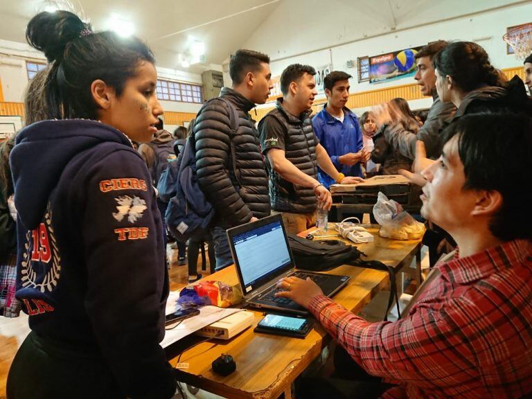 Más de 1300 jóvenes participaron de los tradicionales serenatas