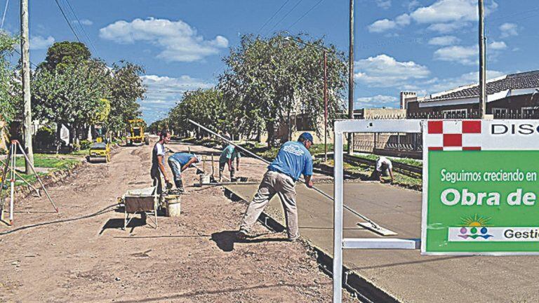 Pavimentación en calle Zenón López desde el puente carretero hasta bulevar Río Segundo.