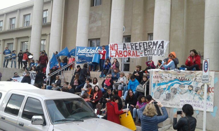 Trabajadores judiciales continuaron con las medidas de reclamo contra el pago escalonado