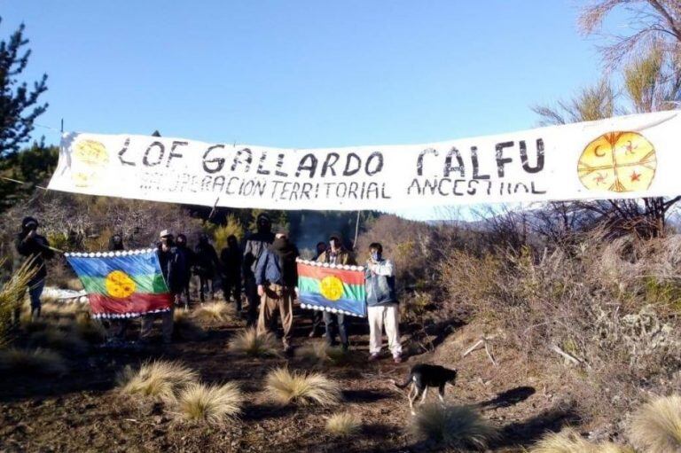 Toma de terrenos en El Foyel (Bariloche 2000),