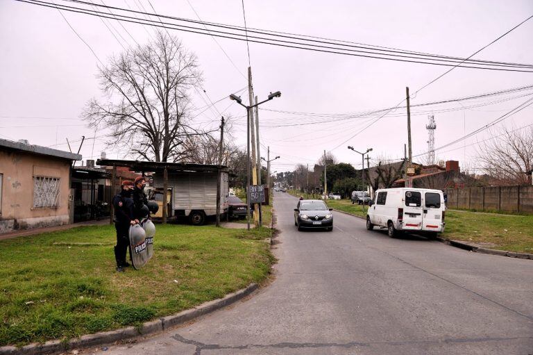 Frente de la casa del jubilado que mató a un delincuente en Quilmes (Foto: Clarín)