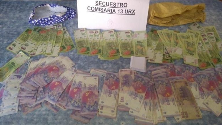 Los $67 mil que les secuestraron a los ladrones