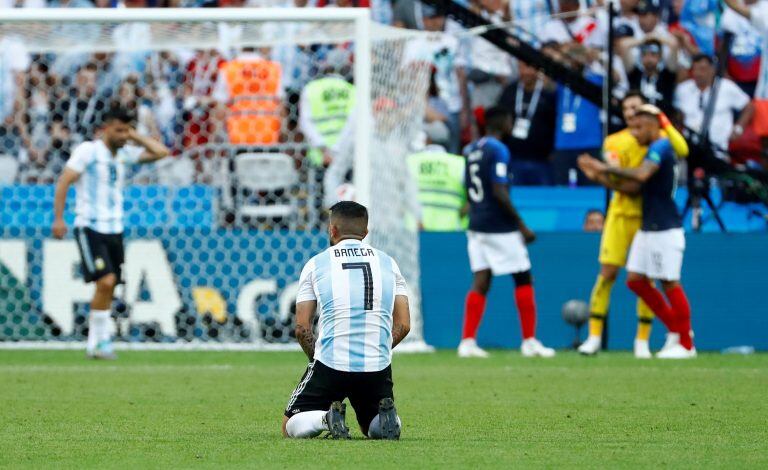 Soccer Football - World Cup - Round of 16 - France vs Argentina - Kazan Arena, Kazan, Russia - June 30, 2018  Argentina's Ever Banega looks dejected after the match   REUTERS/Michael Dalder