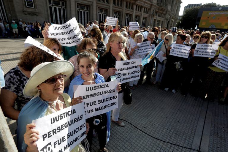 Marcha en Tribunales. (AP Photo/Daniel Jayo)