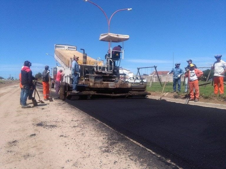 Pavimentación en la Nueva Bahía , uno de los temas abordados