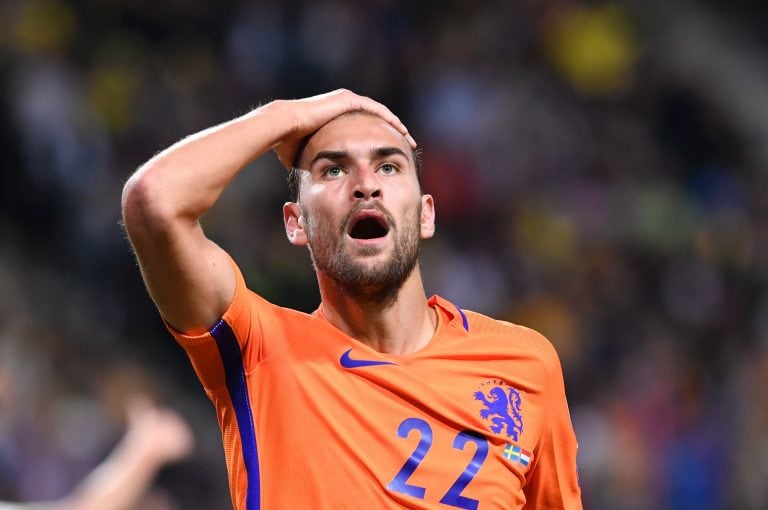 Sneijder durante un partido de eliminatorias en 2018, previo a retirarse de la selección "Naranja". Foto: AFP Jonathan Nackstrand.