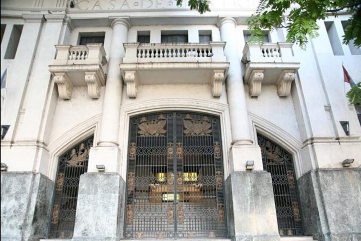 Piden 32 años de prisión para un hombre por abusar de las hijas de su ex