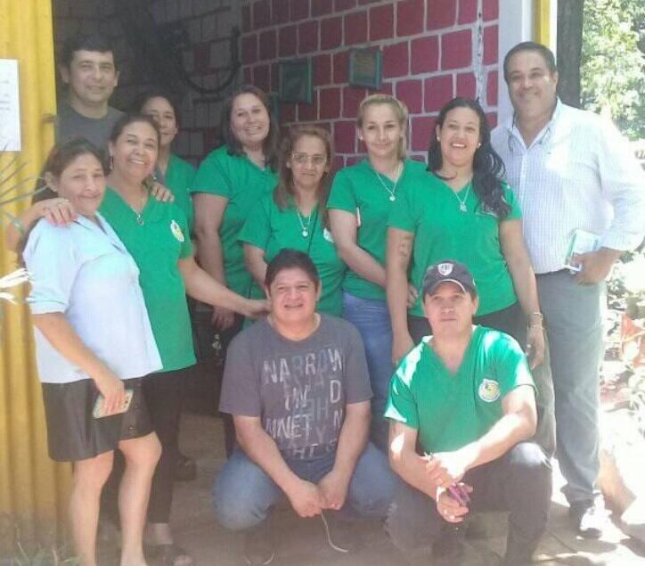 Equipo de trabajo en el Vivero Municipal de Posadas. /FAcebook)