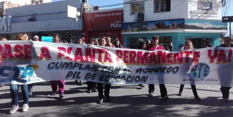 Entre las protestas, en varias ocasiones realizaron marchas en la inmediaciones de plaza 25 de mayo