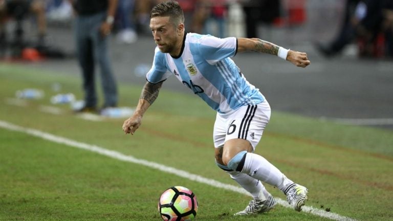 Papu Gomez sería uno de los jugadores argentinos que no podría llegar a ser cedido. 