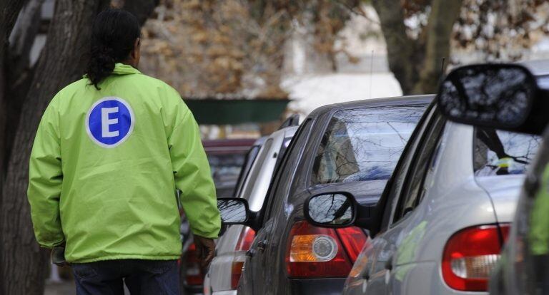 Aumentará $10 la media hora de estacionamiento en Mendoza. 