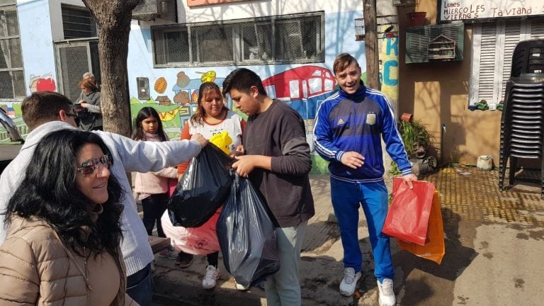 Los juguetes fueron entregados al merendero El Alfarero. (Vía Rosario)