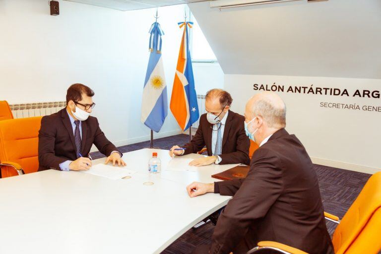 Convenio con el Colegio de Abogados de Río Grande