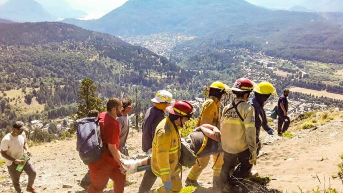 Un parapentista cayó desde varios metros en San Martín de los Andes