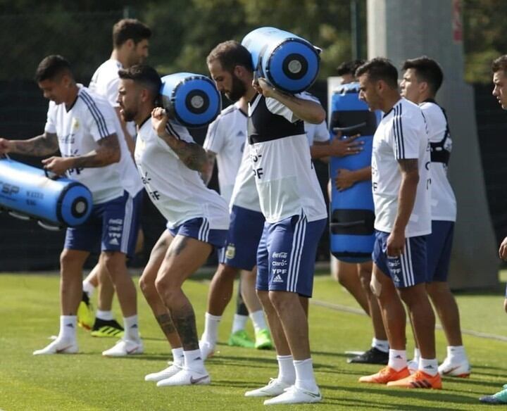 Entrenamiento de la Selección en Barcelona (crédito: @argentina)