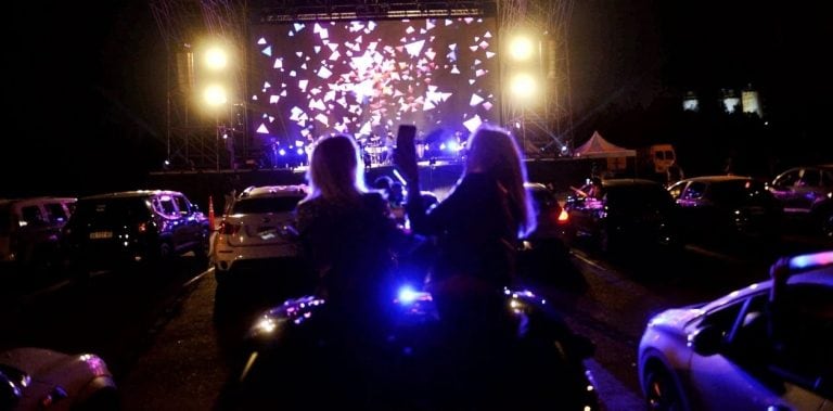 Los Totora y un auto-show en vivo en Mandarine Park (Emmanuel Fernández/Clarín)