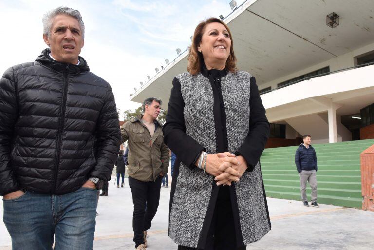 Fein recorrió las obras finalizadas del Hipódromo junto a periodistas deportivos