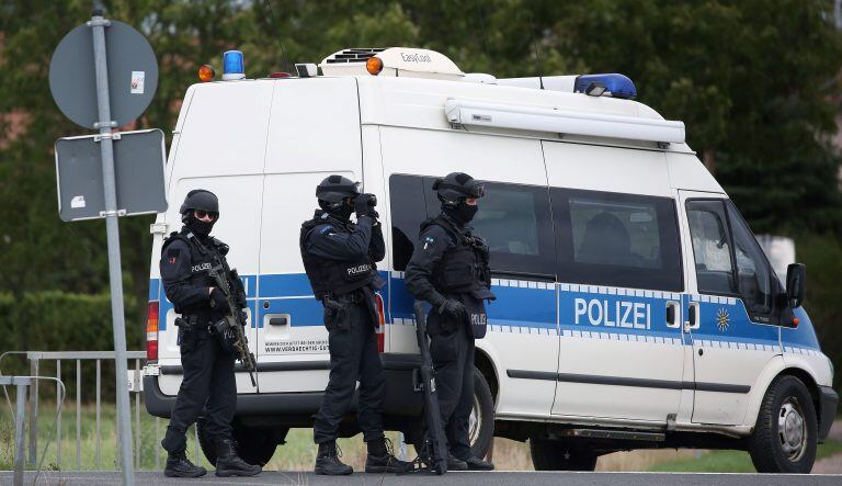 Policias en Landsberg. (AFP)