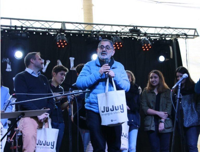 El intendente Raúl Jorge dio la bienvenida a los turistas que llegaron a San Salvador de Jujuy y tomaron parte este sábado del 11° Festival de la Empanada Jujeña.