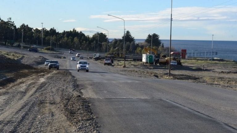 El tránsito fue desviado por el Camino del Centenario.