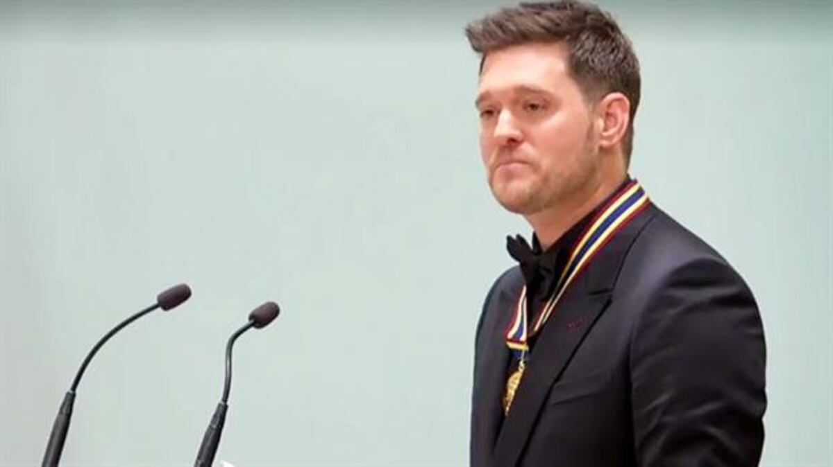 Michael Bublé se emocionó en su primera aparición pública tras la enfermedad de su hijo Noah