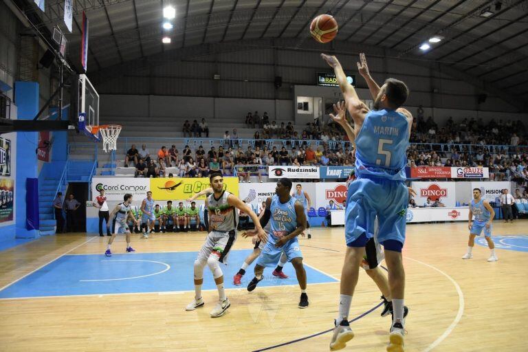 OTC, invicto de local, derrotó a Tiro Federal en Oberá.